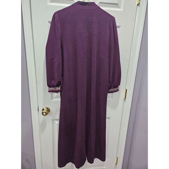 Vintage Vanity Fair Purple Velour Embroidered Tapestry Bathrobe Robe Housecoat L - Picture 5 of 7